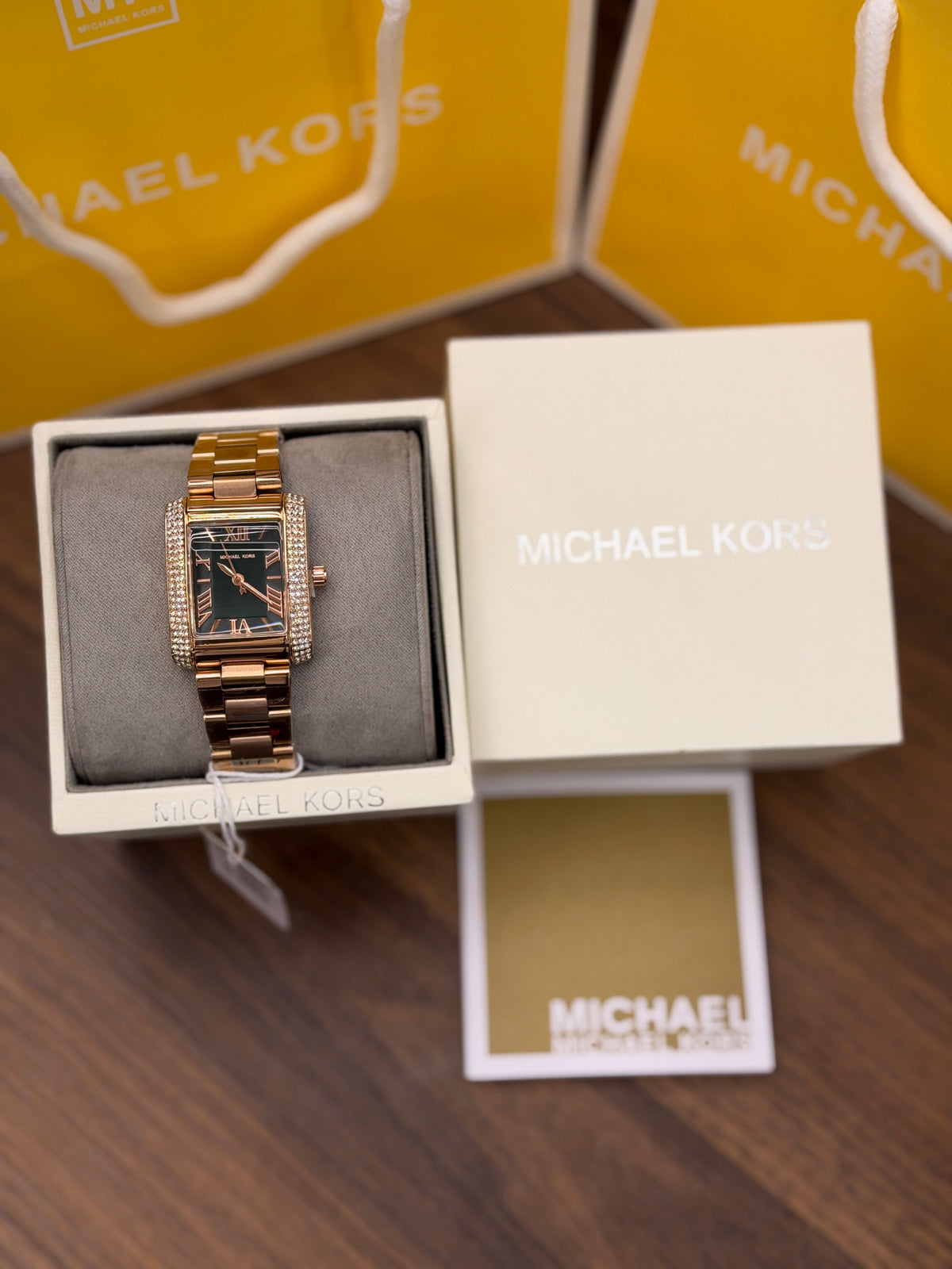 MICHAEL KORS